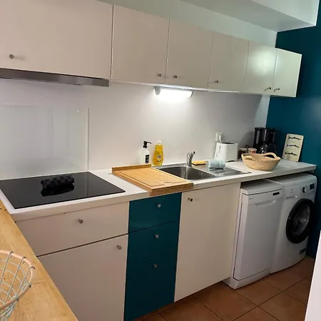 Дом отдыха Cozy Downtown - Close To Cite & Shops *